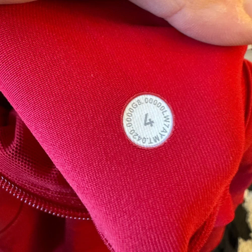 Lululemon high rise speed up shorts - Picture 3 of 3